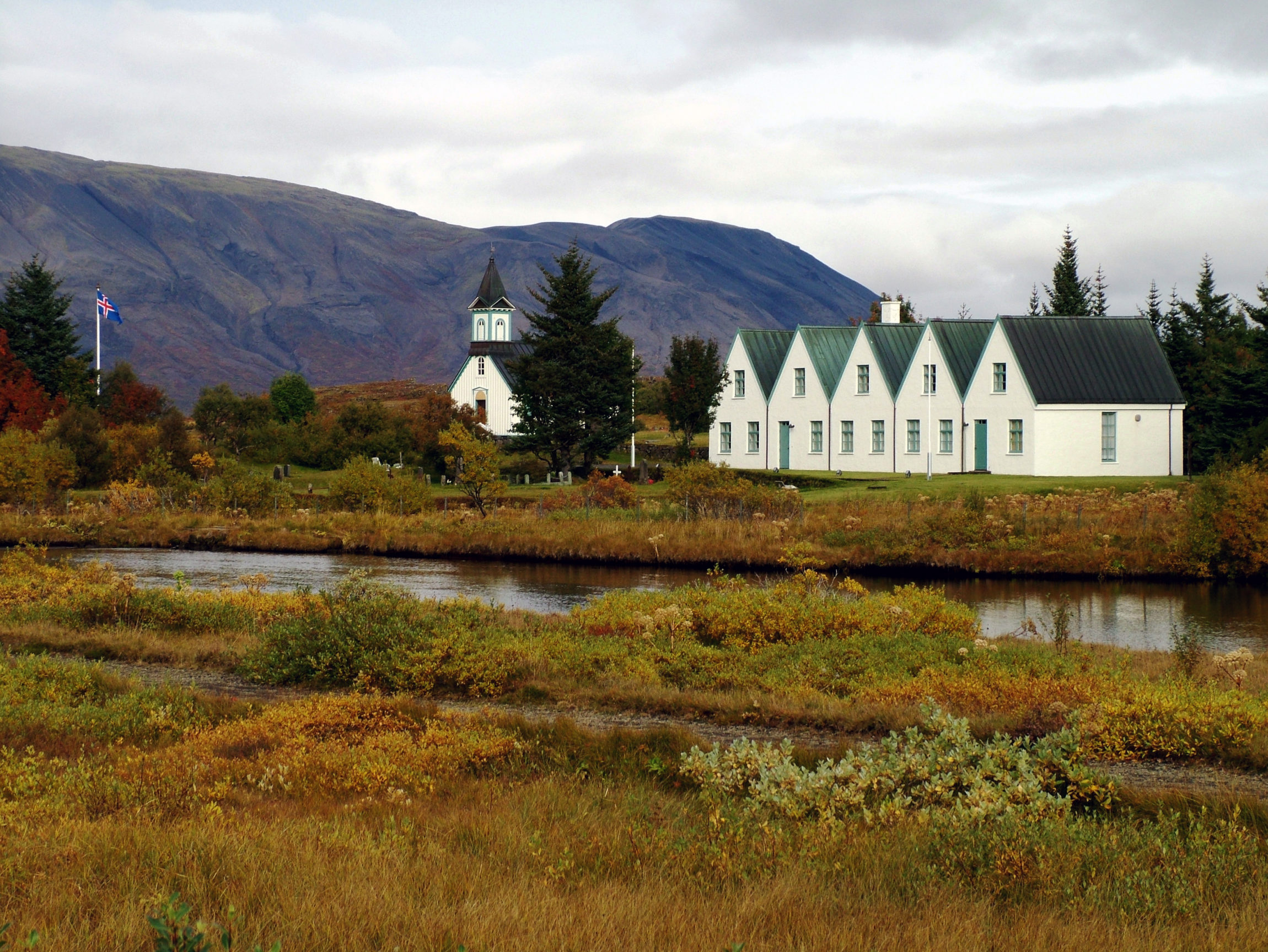 Þingvellir chuch and farmhouse.